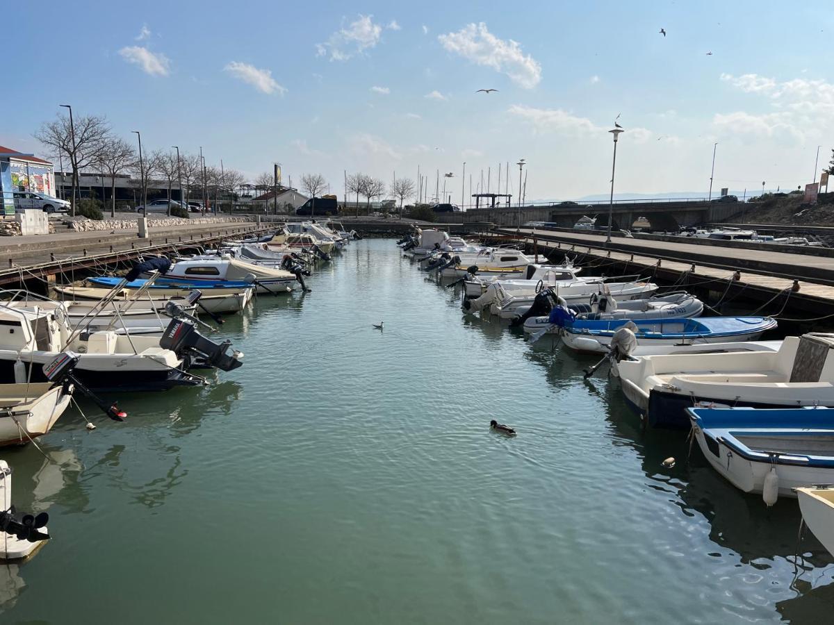 Marina Mel Novi Vinodolski
